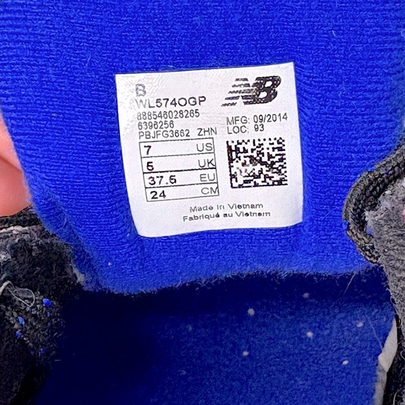 New Balance 574 90’s Outdoor Collection Women’s Sneaker - Picture 13 of 16